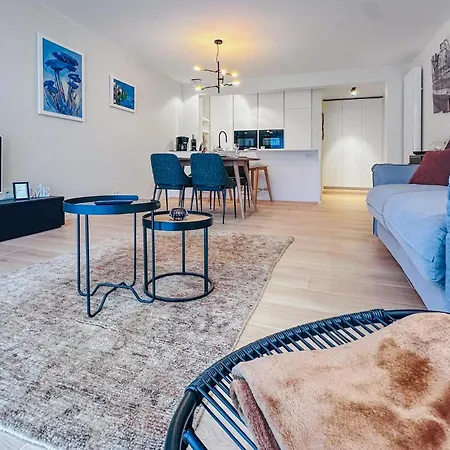 Gorgeous In With Kitchen Apartment